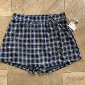 skirt + shorts = skorts